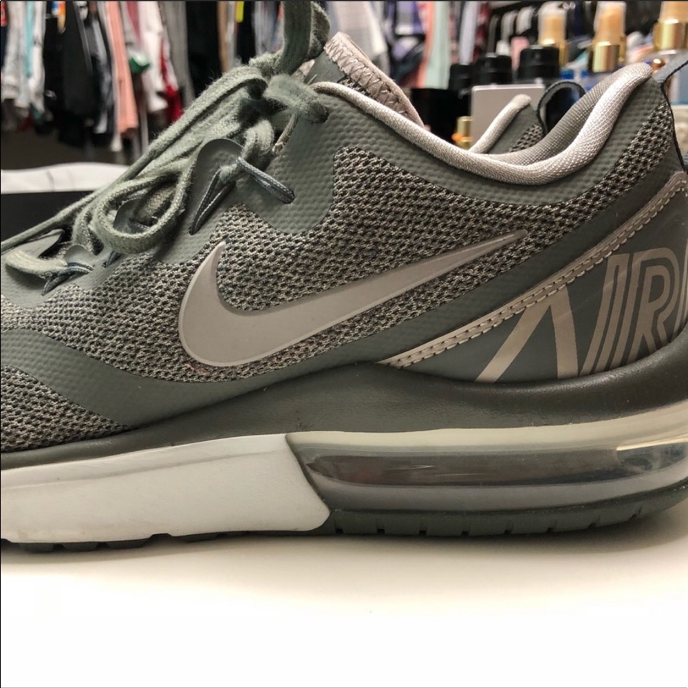 MEN’s Nike Air Max